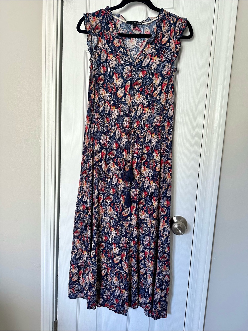Sangria Women’s Large Floral Navy Blue Maxi Boho Summer Dress with Accents